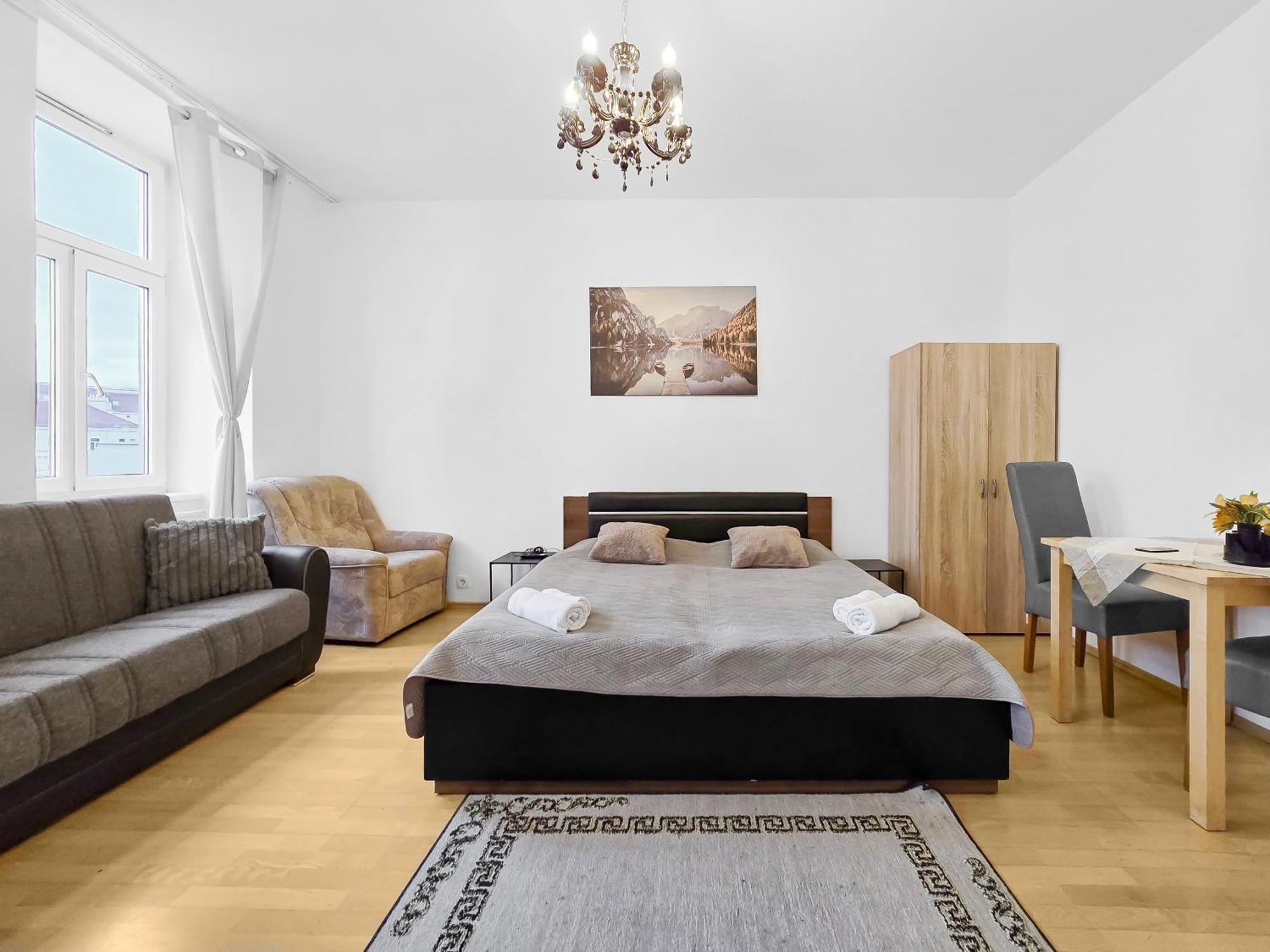 Three King-Size Beds, Three Bedrooms Wien Eksteriør bilde
