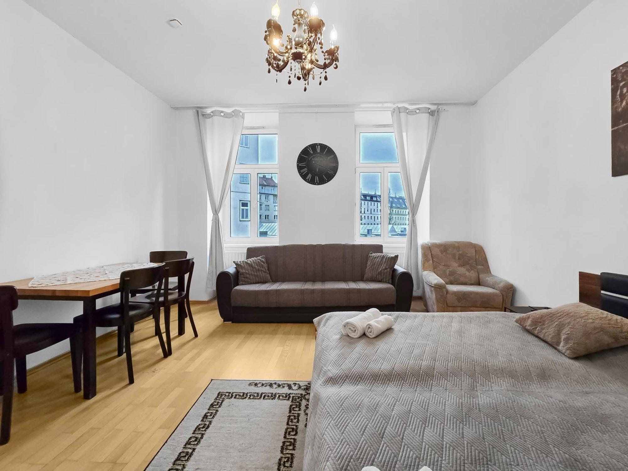 Three King-Size Beds, Three Bedrooms Wien Eksteriør bilde