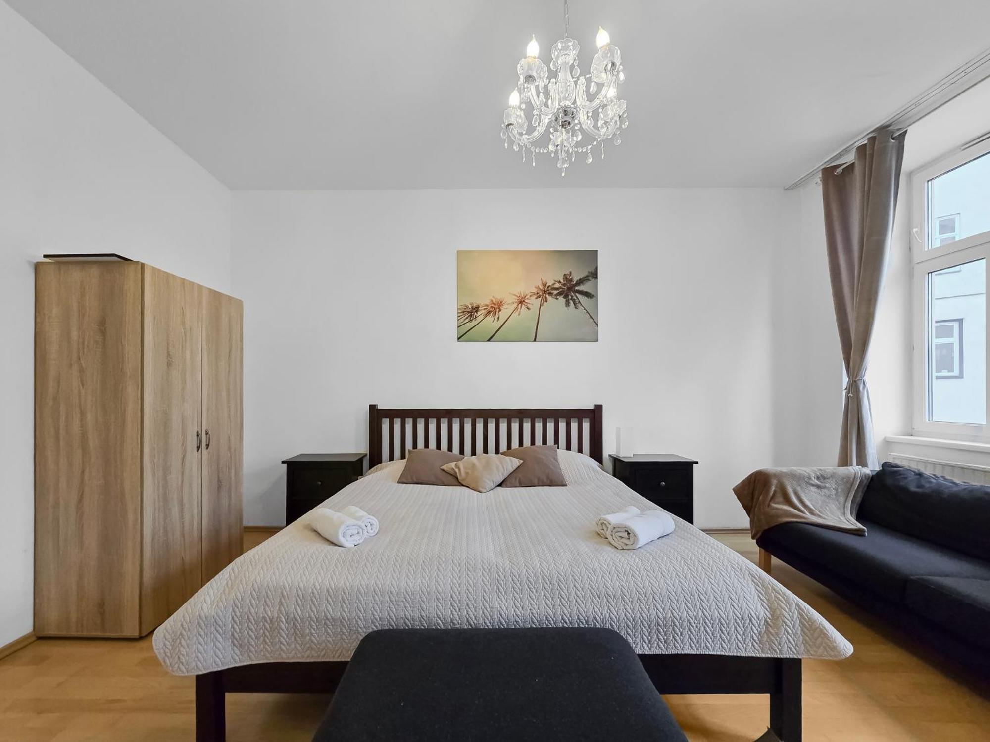 Three King-Size Beds, Three Bedrooms Wien Eksteriør bilde